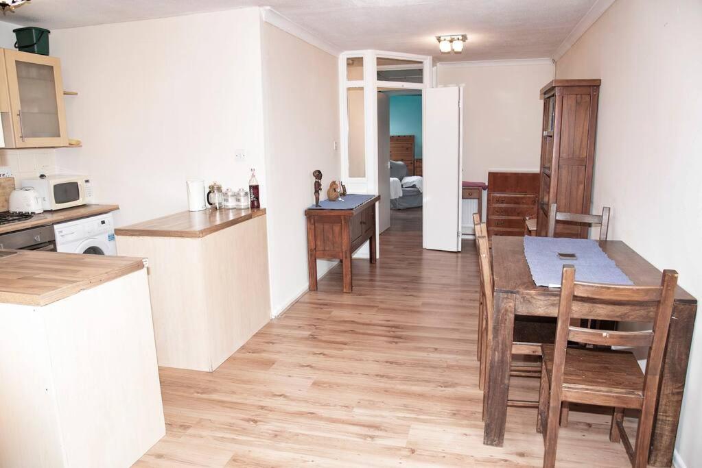 Spacious 1Bed Flat In Cambridge Near Chesterton Exterior foto